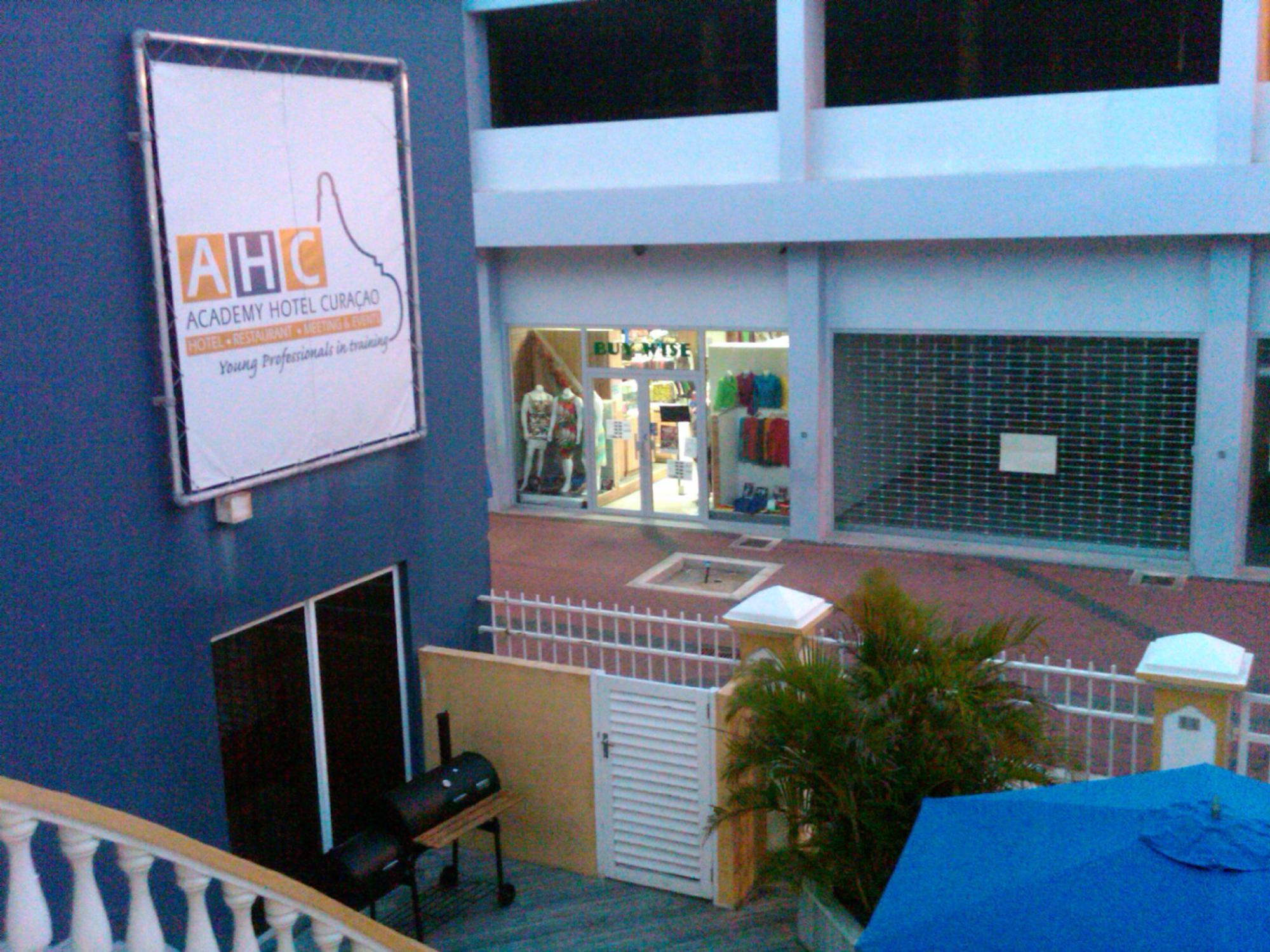 Academy Hotel Curacao Willemstad Luaran gambar